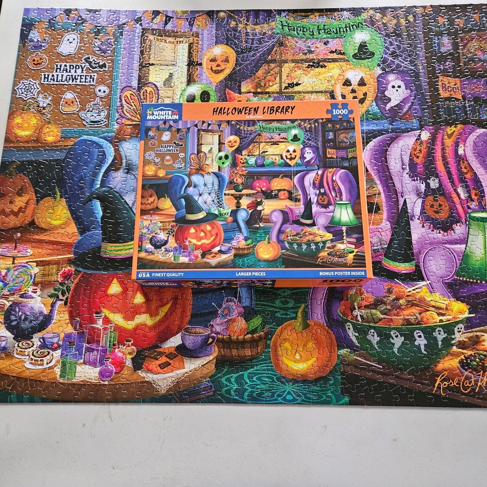 White Mountain "Halloween Library" 1,000 Piece Puzzle